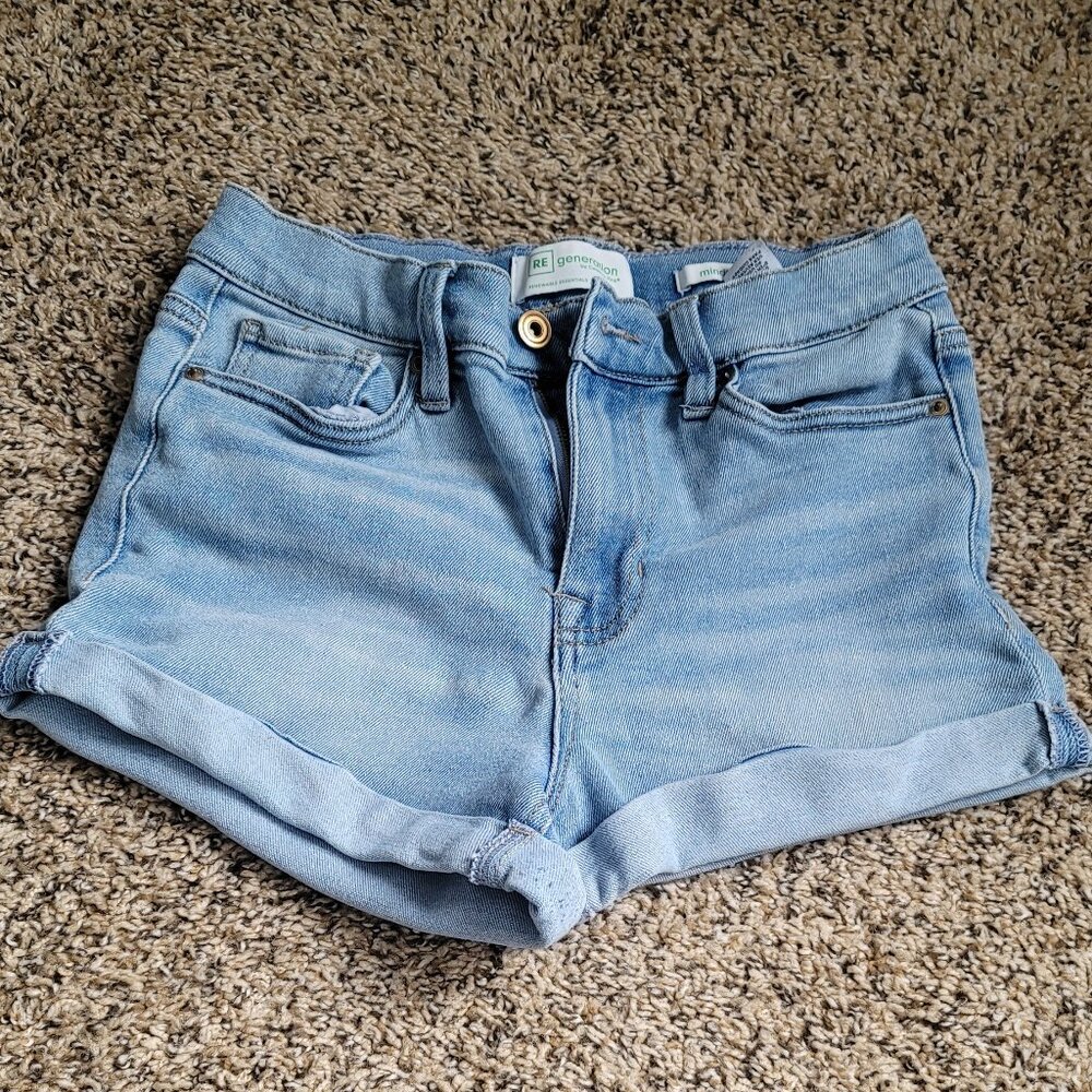 RE generation by celebrity pink light wash denim shorts size 3